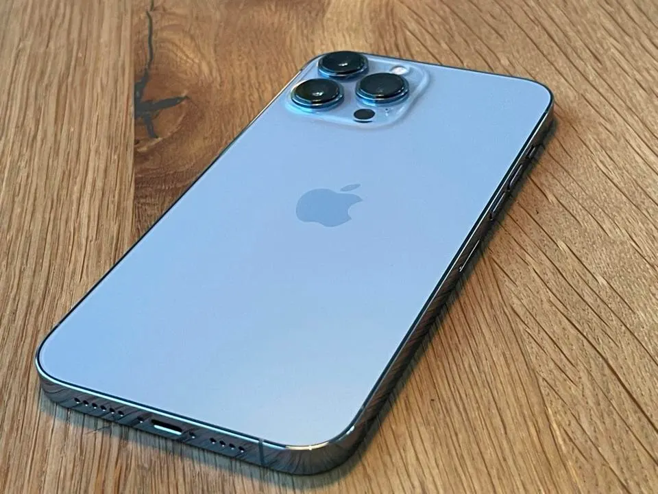 How much are iphones in Zambia